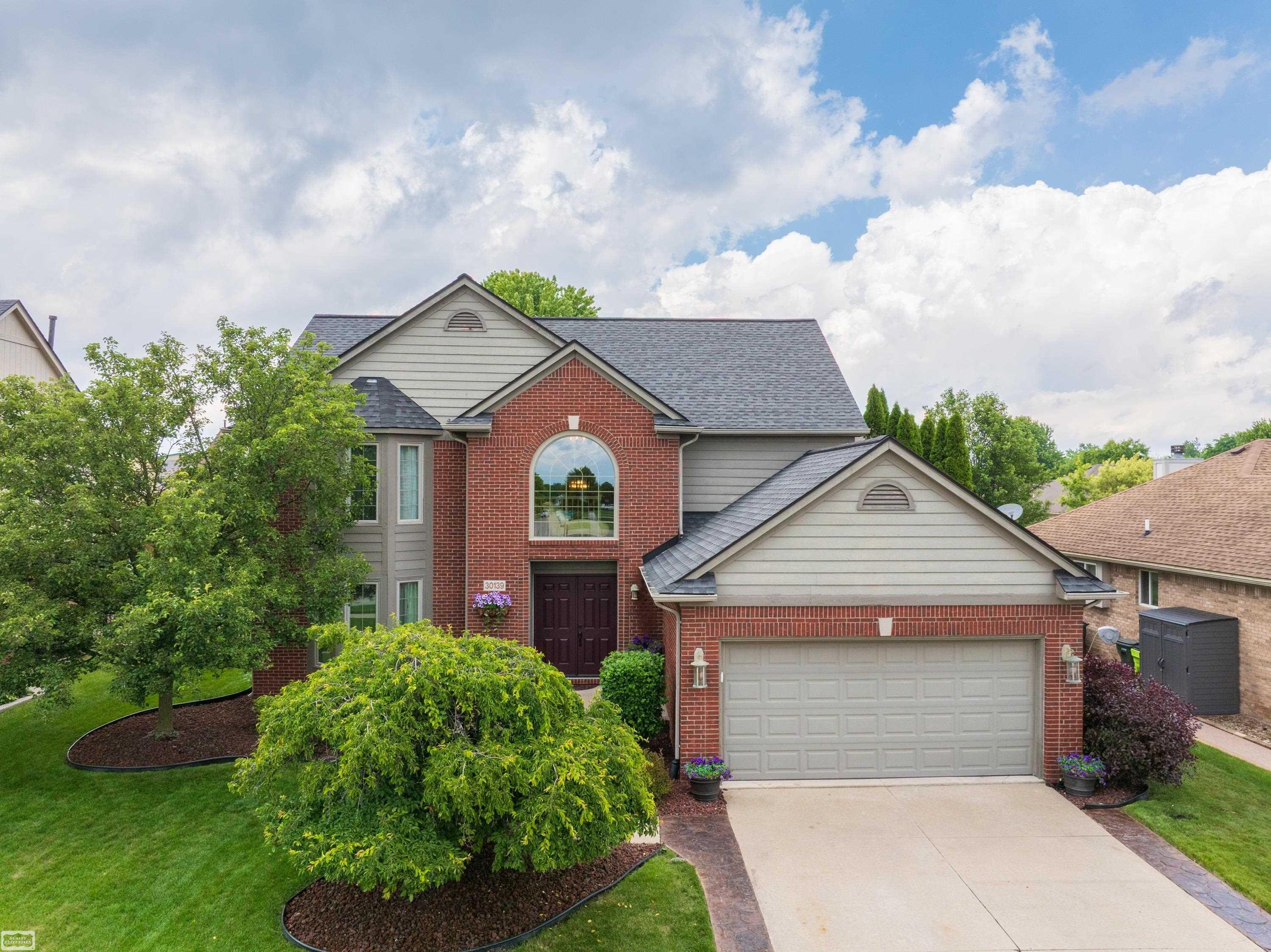 30139 Highgate DR ChesterfieldTownship_Macomb Michigan 48051