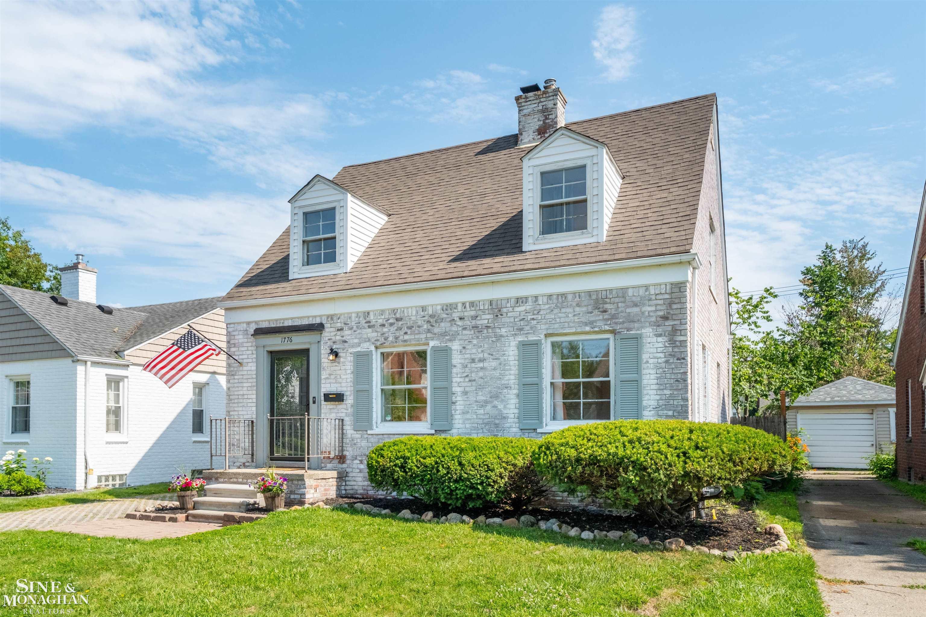 1st image of 1776 Hampton Rd, Grosse Pointe Woods, MI 48236 | MLS# 58050213018