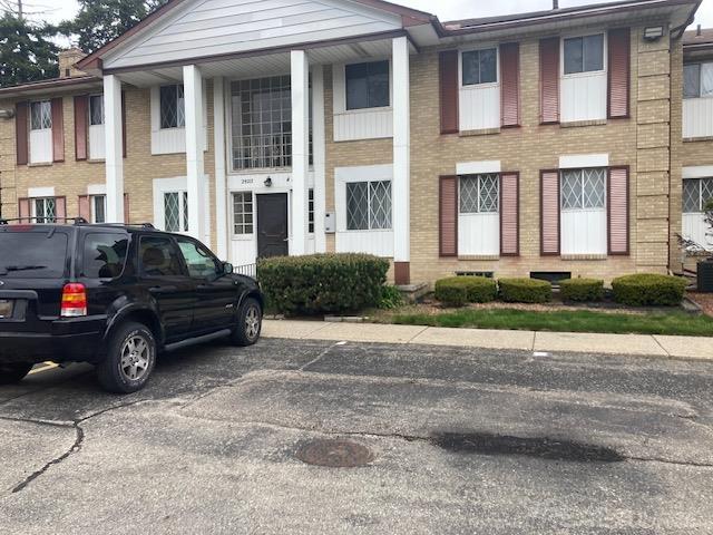 29217 Hayes #2 WarrenCity_Macomb Michigan 48088