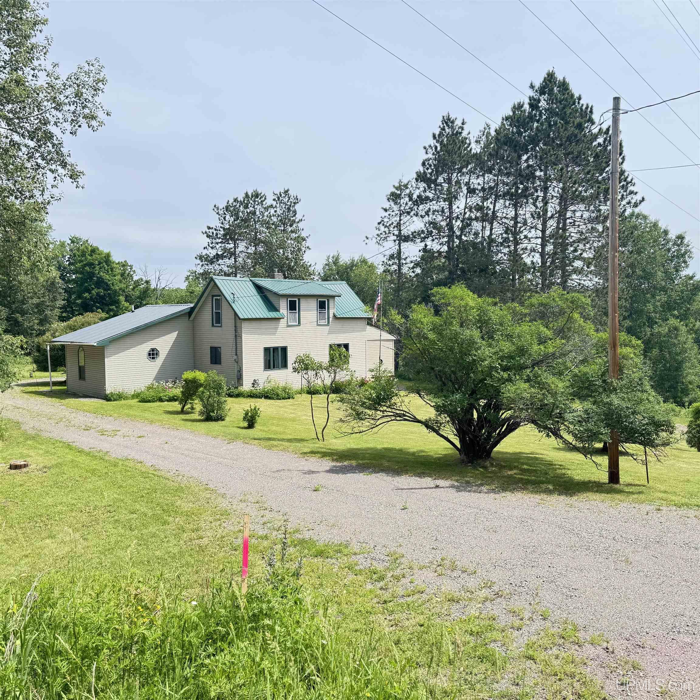 Photo 2 of Single family home for sale at 1669 Kofmehl Rd, Iron River, MI 49935 | MLS# 50213077 | Listing updated on 2026-10-06