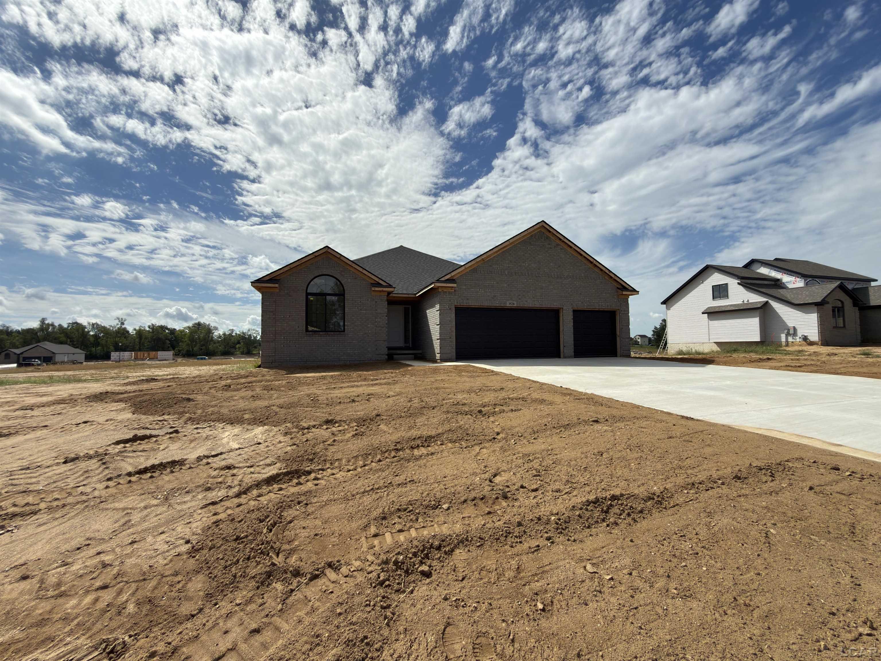Photo 2 of Single family home for sale at 3528 Sicilia Dr, Raisin Township Lenawee, MI 49286 | MLS# 56050213545 | Listing updated on 2026-09-30