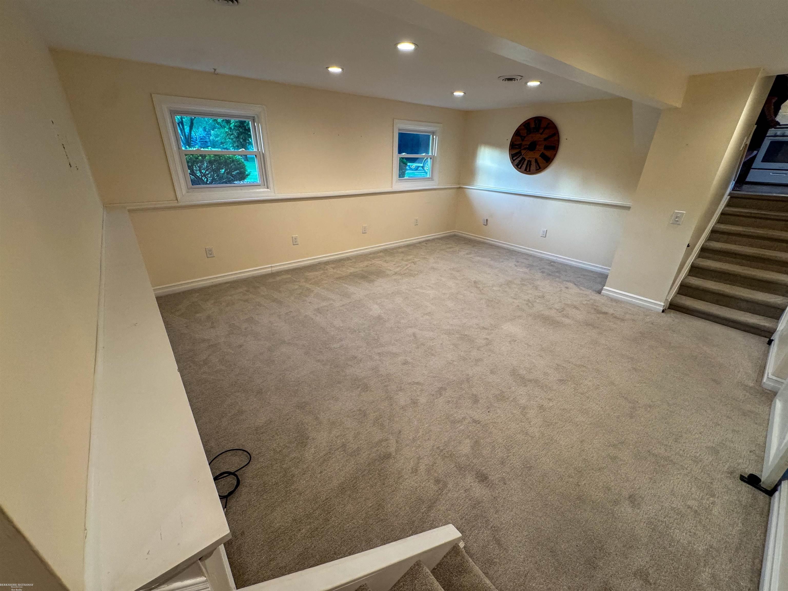 7894 Lantern Drive photo 11
