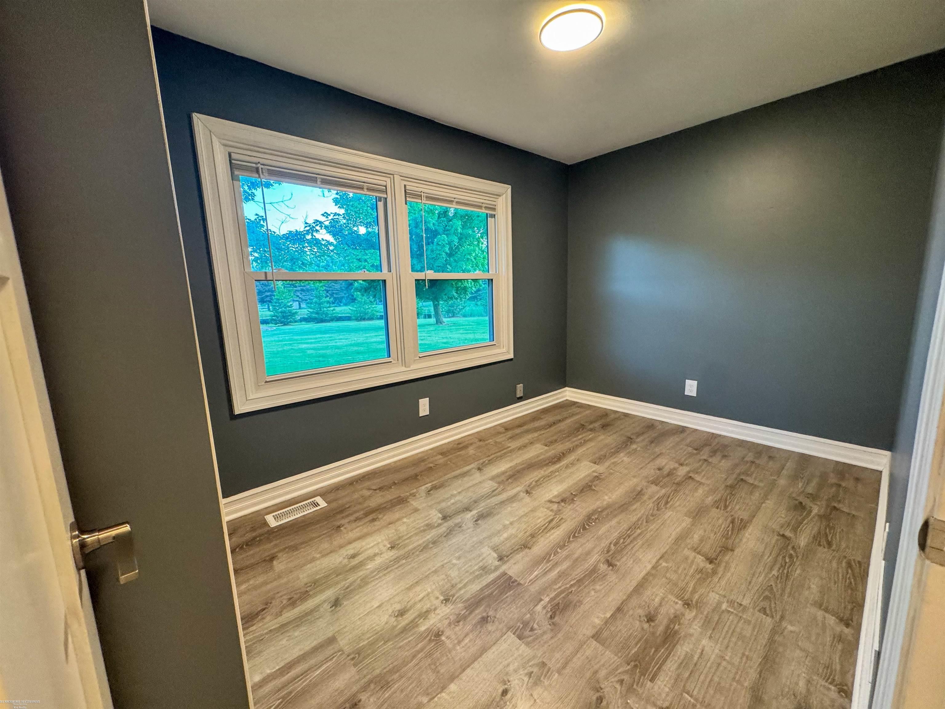 21st image of 7894 Lantern Dr, Almont, MI 48003 | MLS# 58050213546