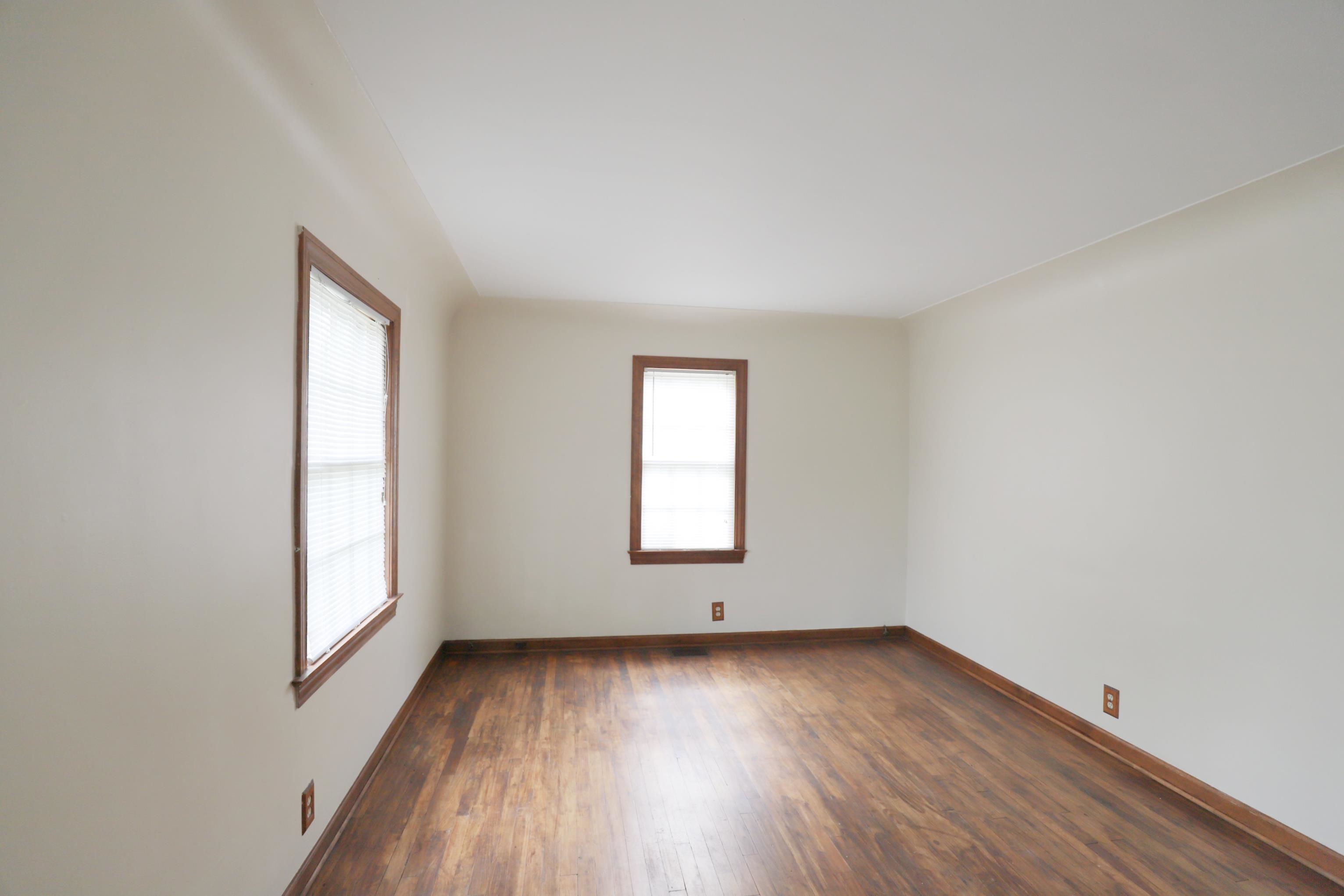 4th image of 701 Freeman Ave, Flint, MI 48507 | MLS# 50213583