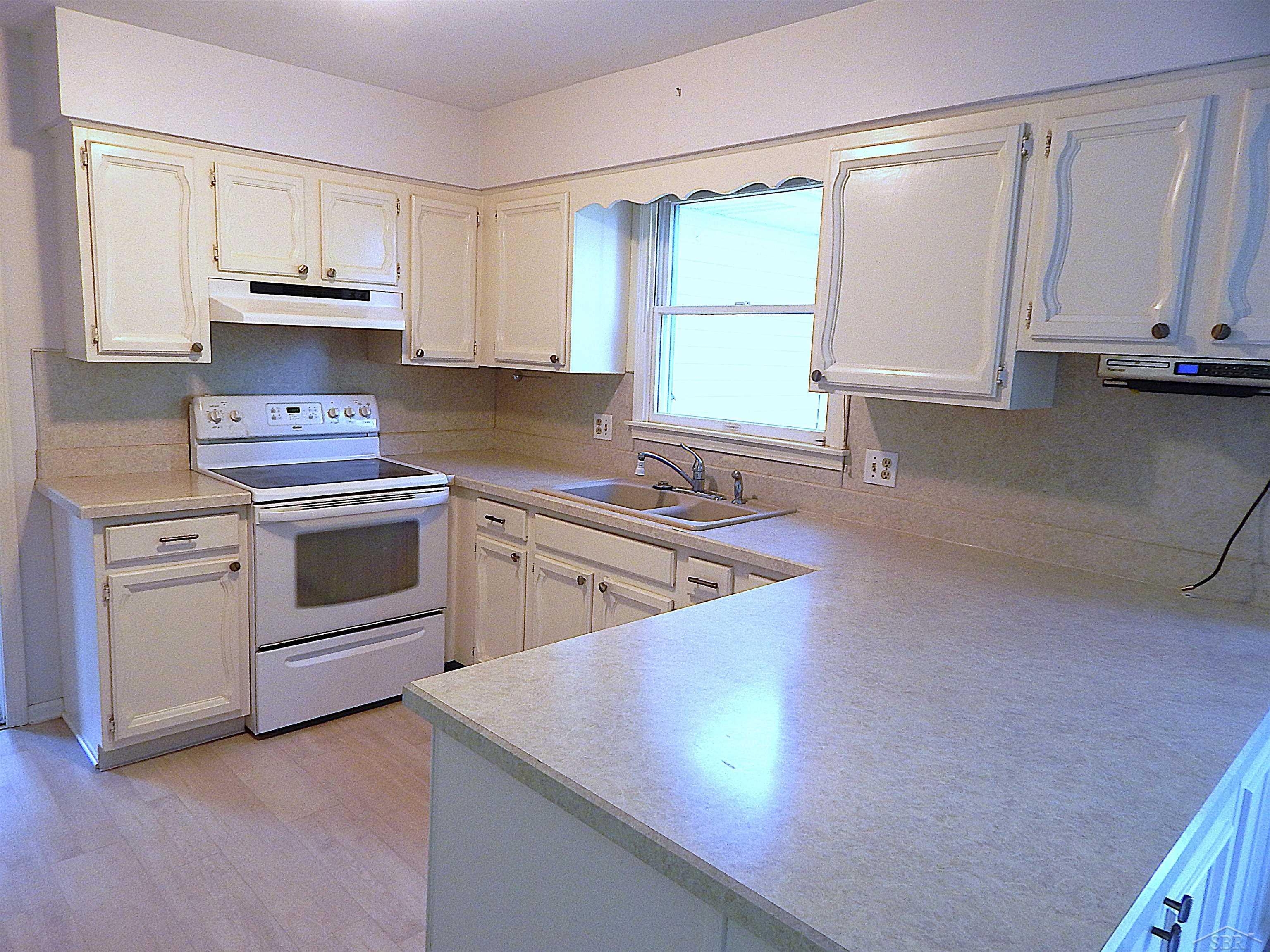 image of 485 Winthrop Ln, Saginaw, MI 48638 | MLS# 61050213636