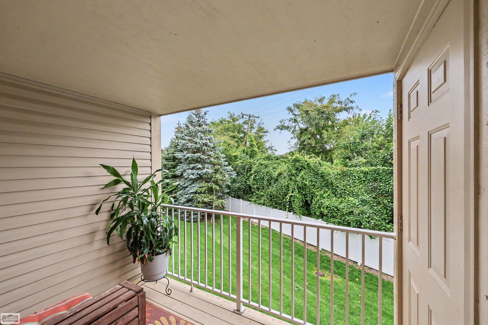 Photo 4 of Condo for sale at 6146 Century Ct, Shelby Township, MI 48316 | MLS# 58050213793 | Listing updated on 2026-09-16
