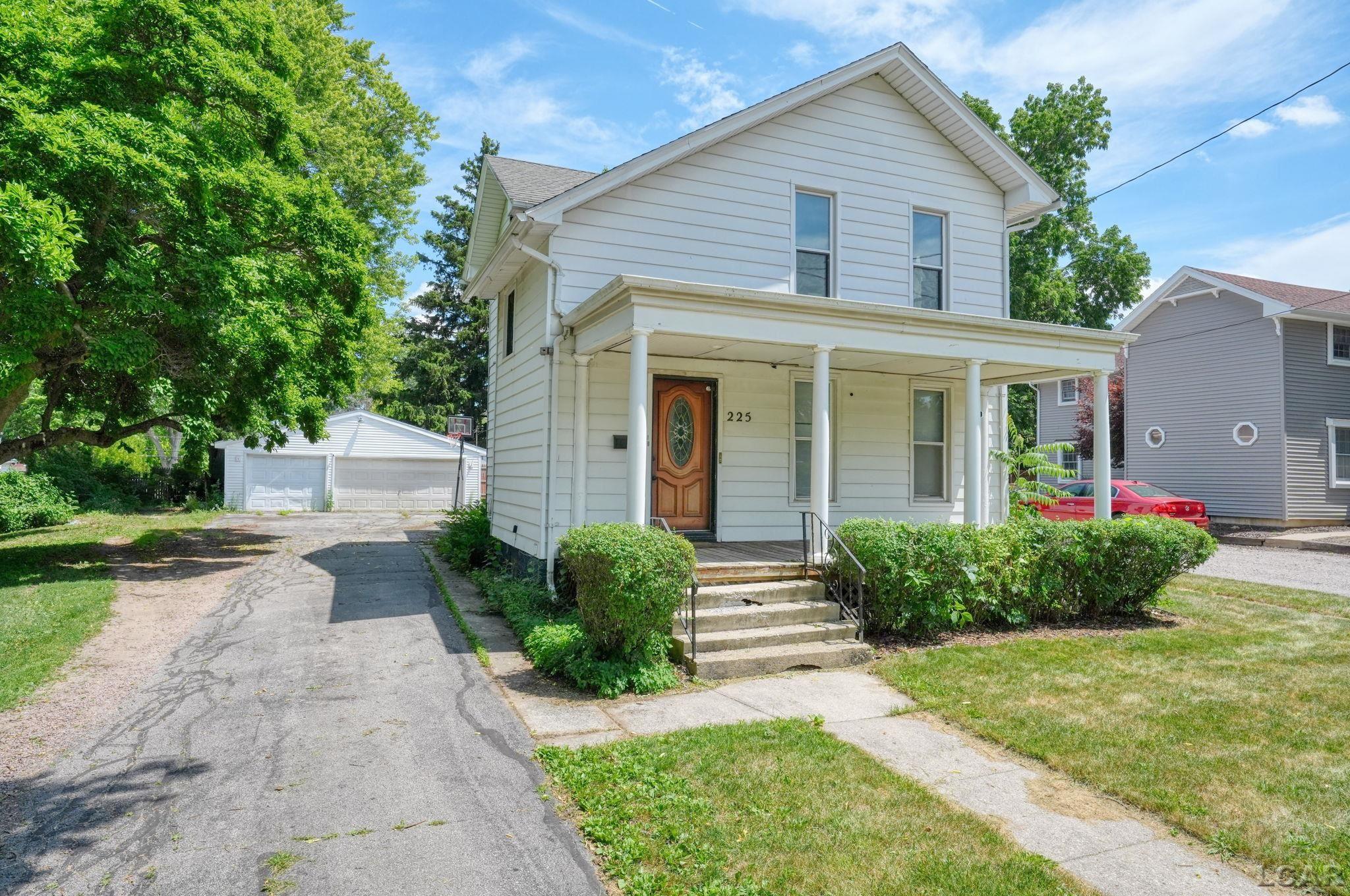3rd image of 225 Seeley St, Adrian, MI 49221 | MLS# 56050213805
