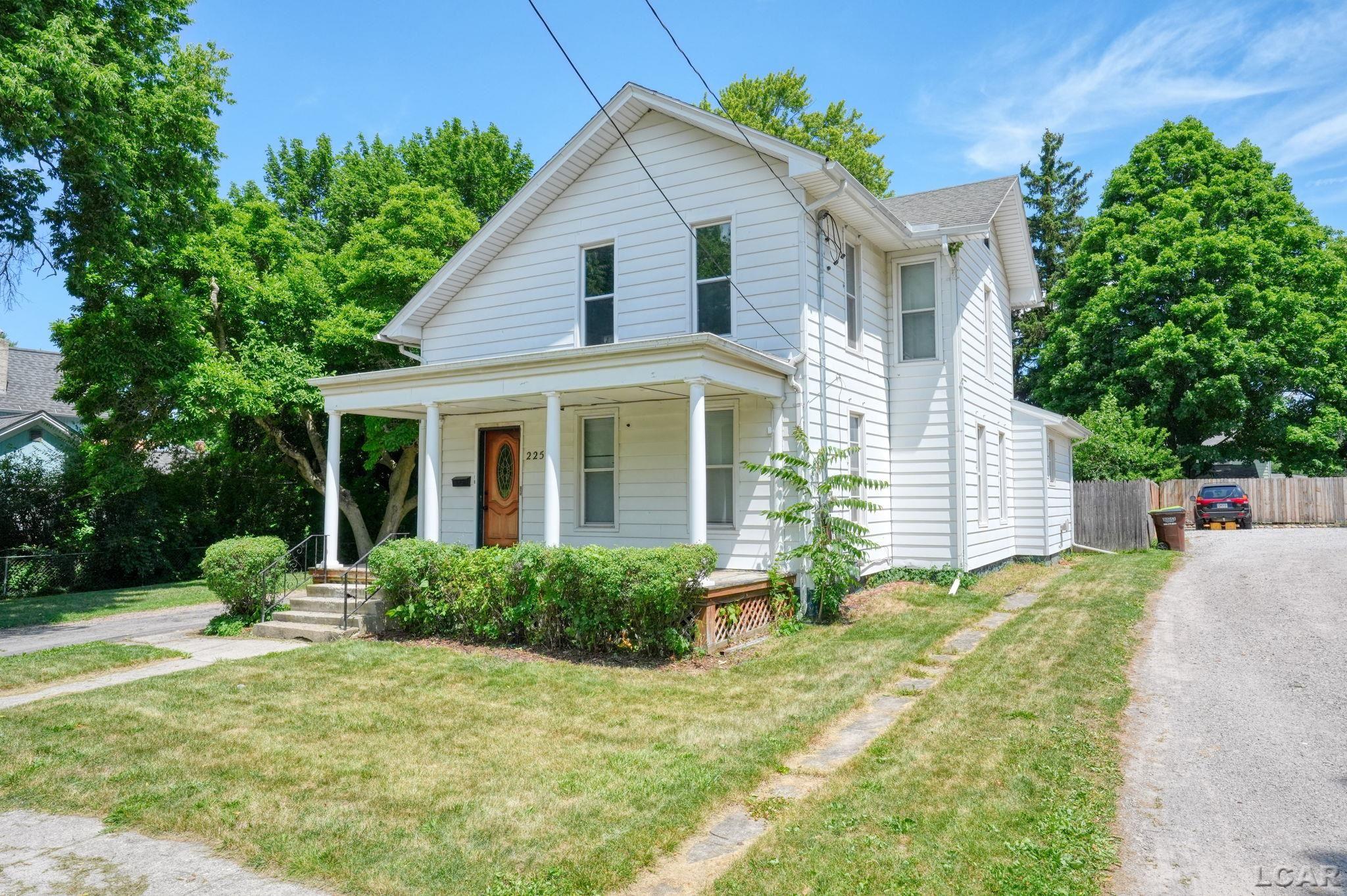 4th image of 225 Seeley St, Adrian, MI 49221 | MLS# 56050213805