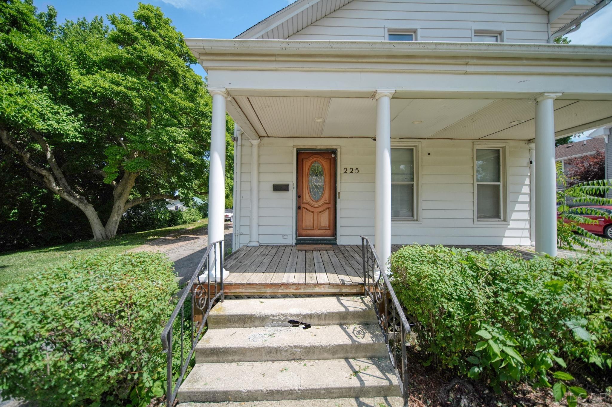 5th image of 225 Seeley St, Adrian, MI 49221 | MLS# 56050213805