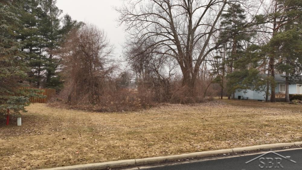 1st image of 3303 Sun Valley Dr, Saginaw, MI 48601 | MLS# 61050213861
