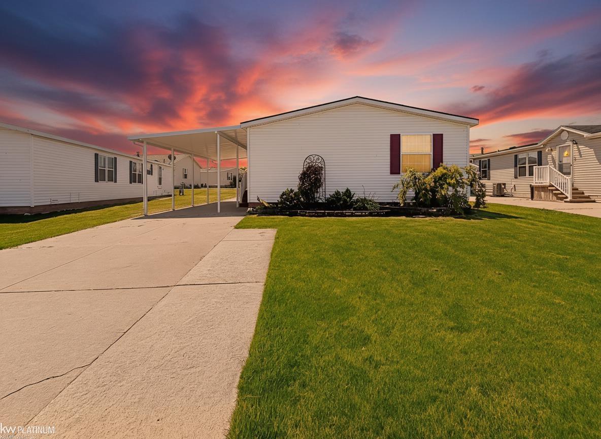 Listing photo, Lenox Township