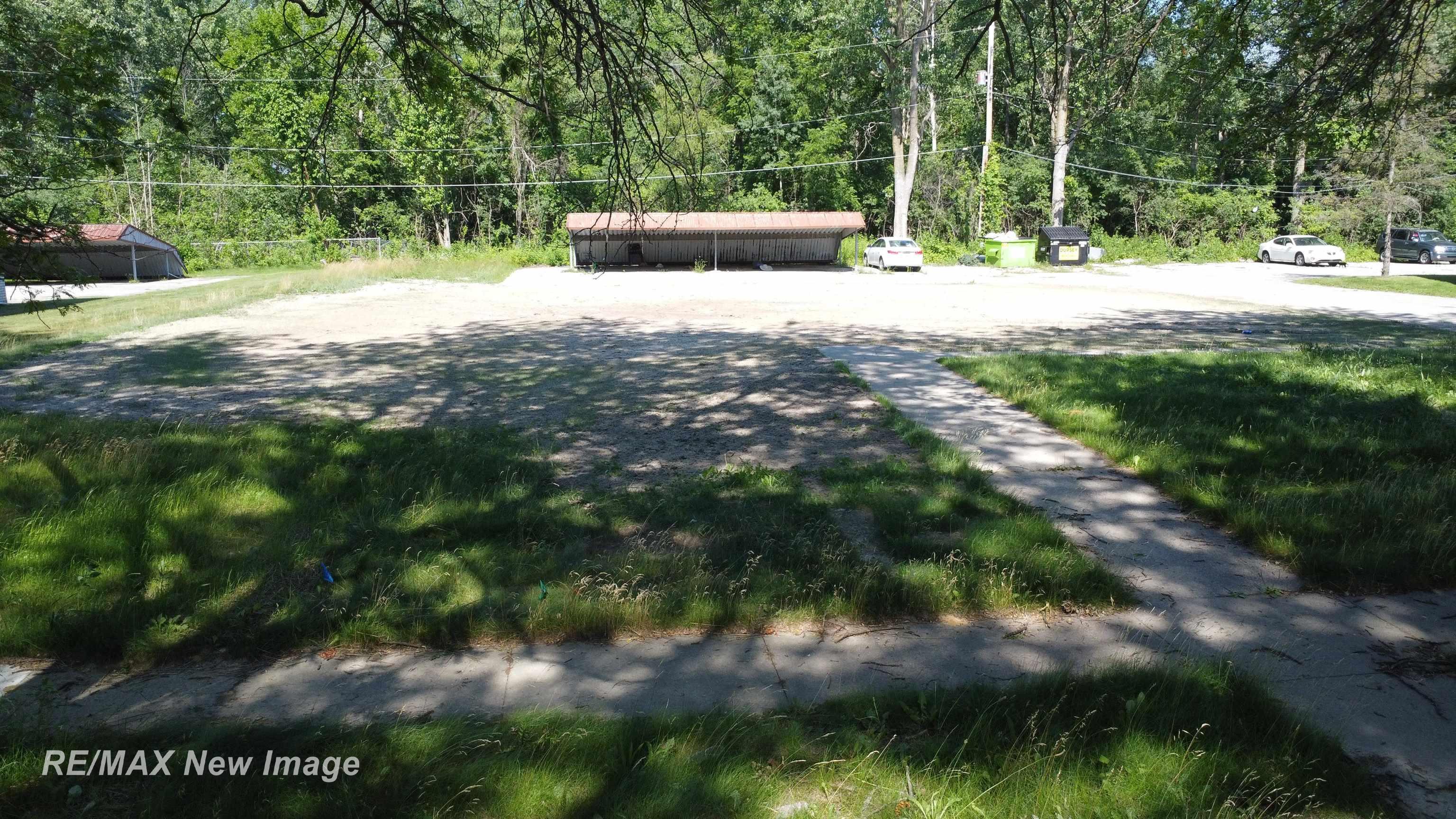 2nd image of 3681 Bernice Dr, Saginaw, MI 48601 | MLS# 61050213935