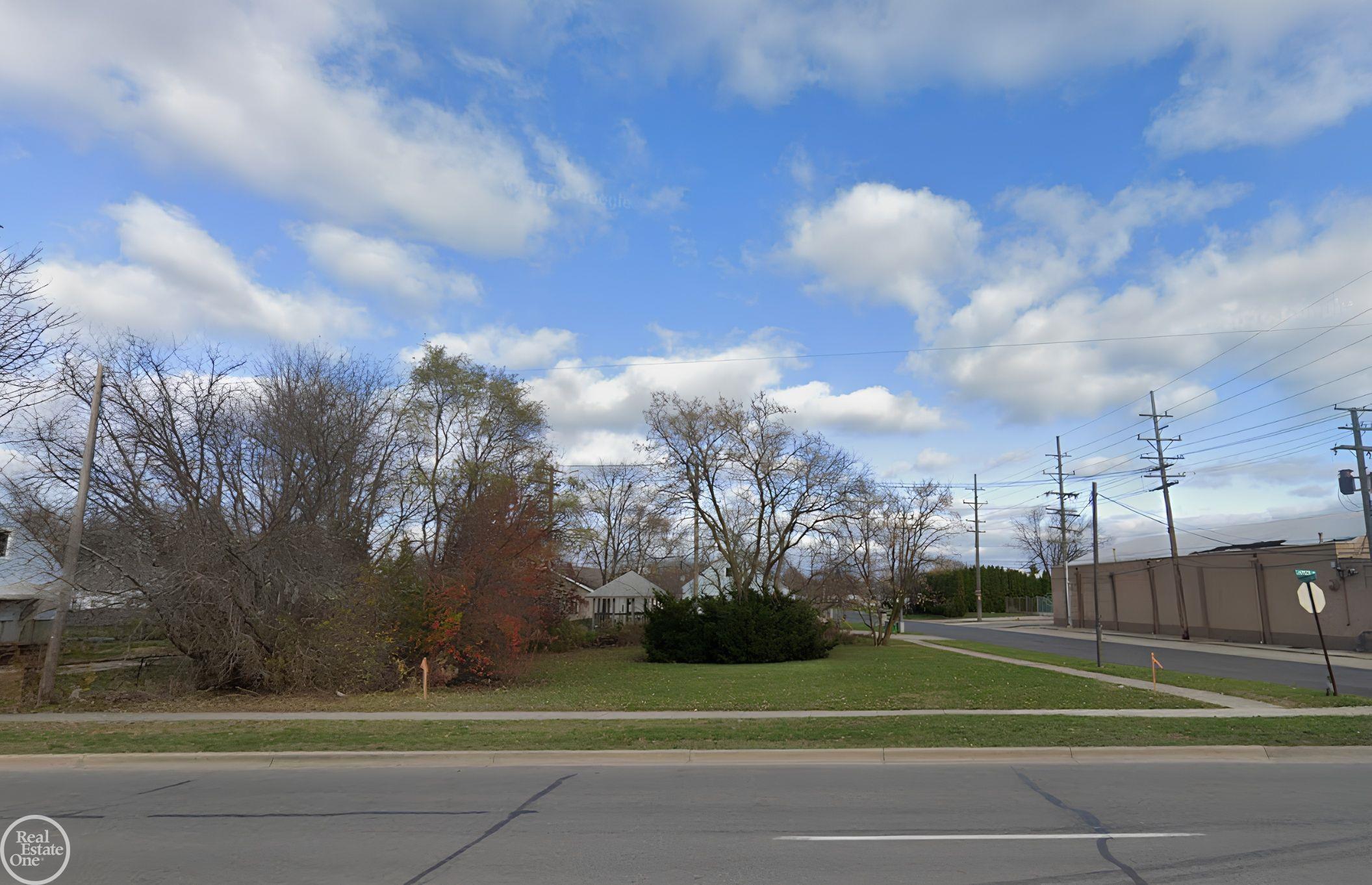 2nd image of 2500 Lapeer Rd, Port Huron, MI 48060 | MLS# 58050213972