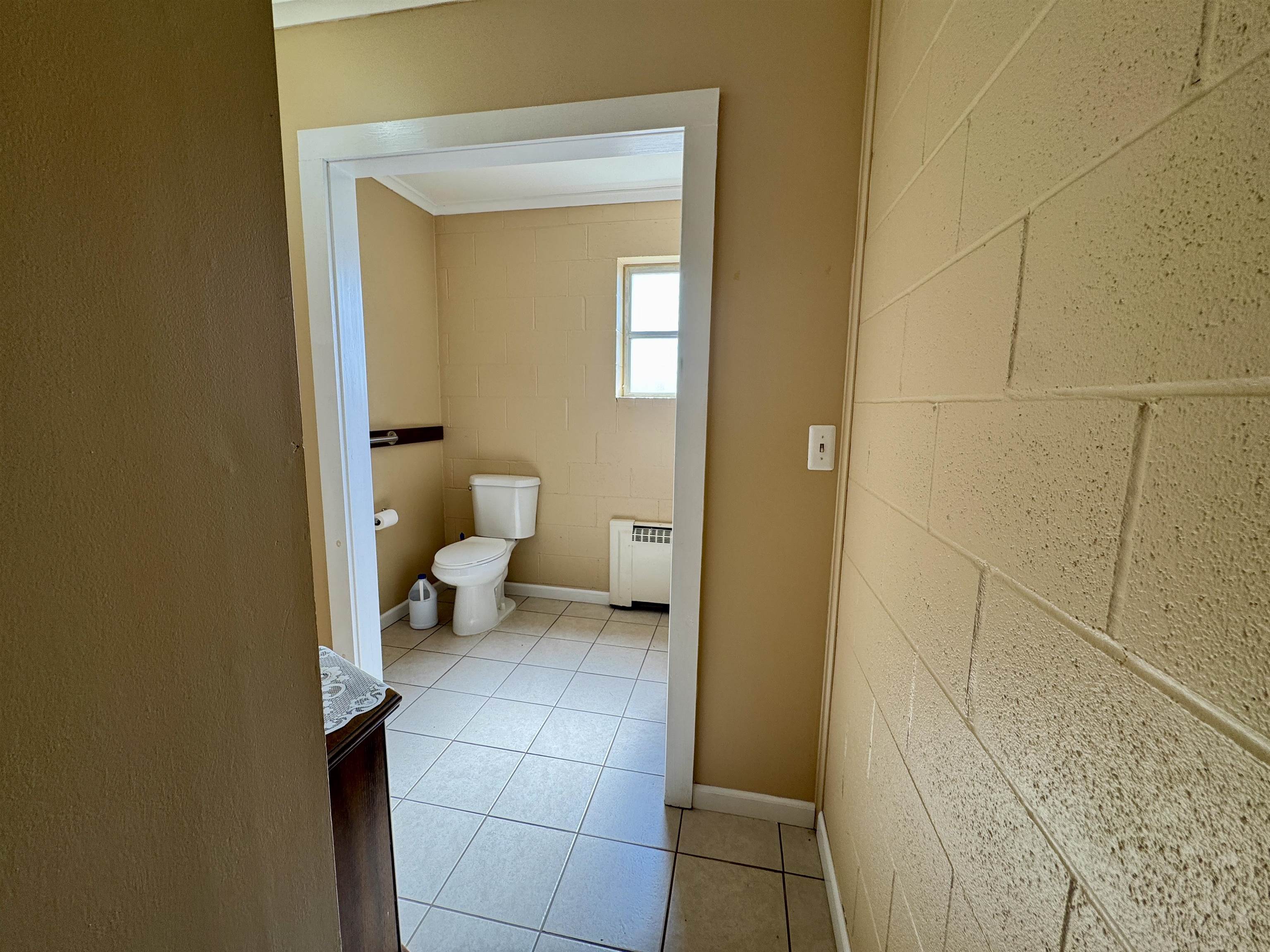 2062 W Oregon Street photo 14