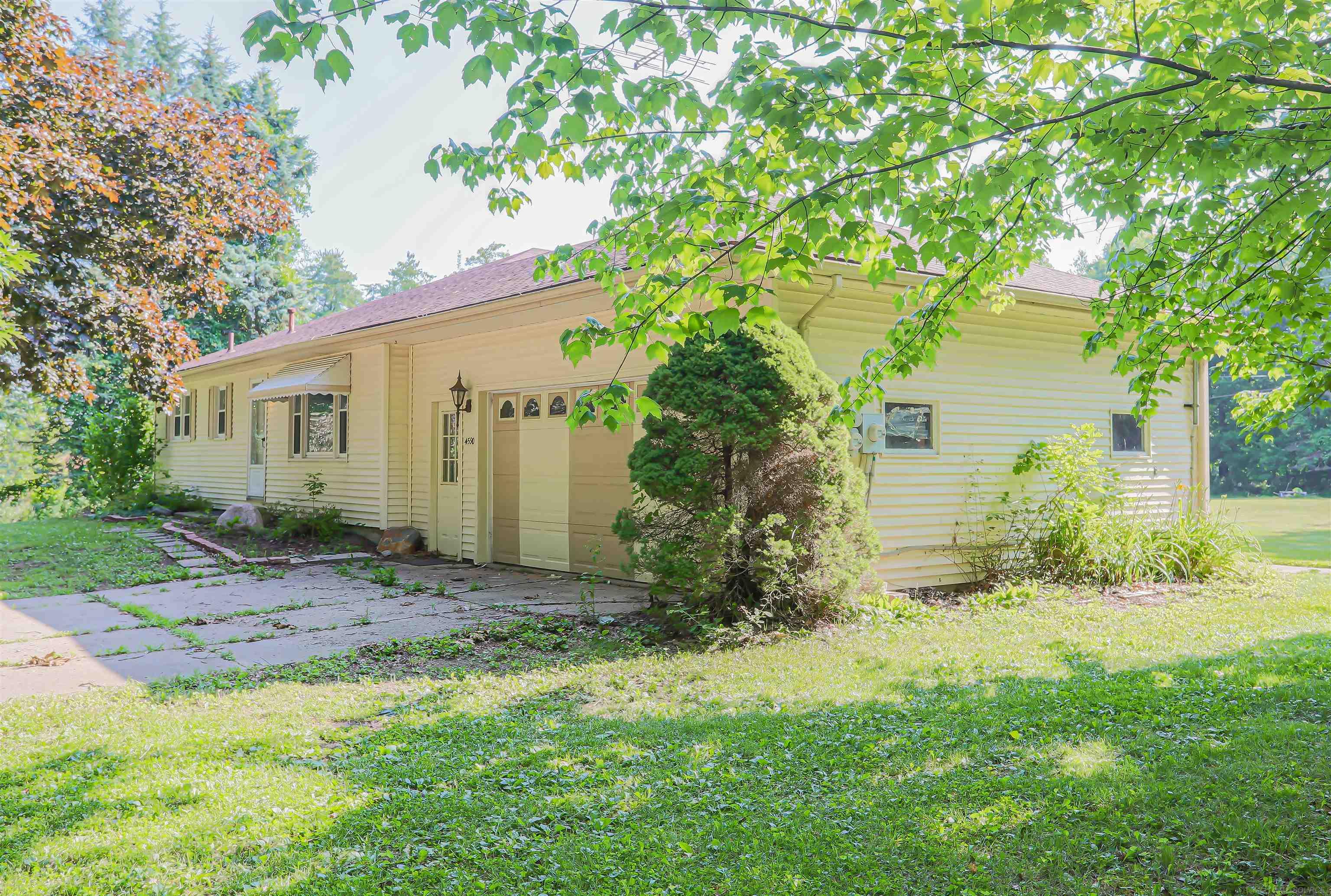 Photo 1 of Single family home for sale at 4590 Secord Lake Rd, Leonard, MI 48367 | MLS# 58050214035 | Listing updated on 2026-10-01