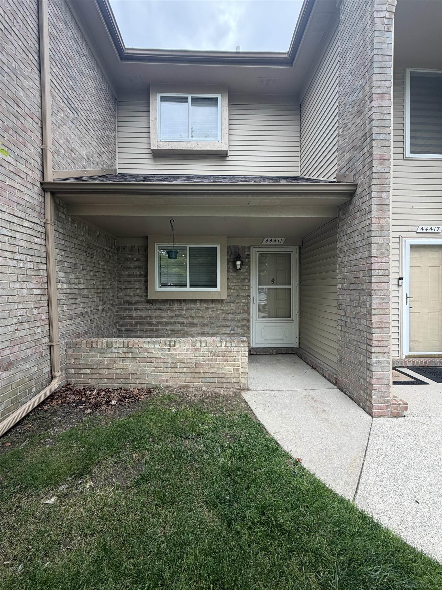 2nd image of 44411 Sunnyside Dr, Sterling Heights, MI 48313 | MLS# 58050214089