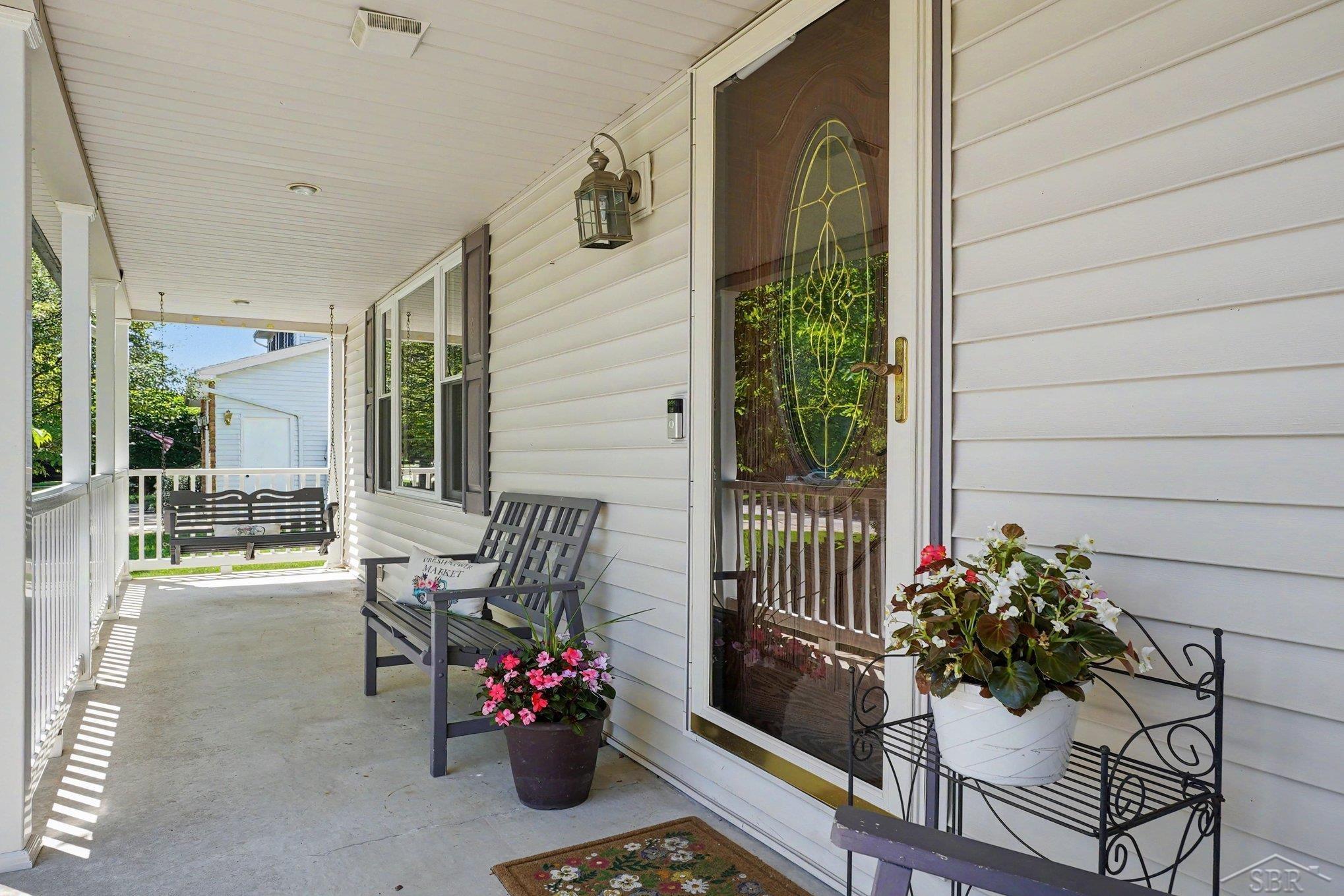 image of 831 Mayflower Dr, Saginaw, MI 48638 | MLS# 61050214118