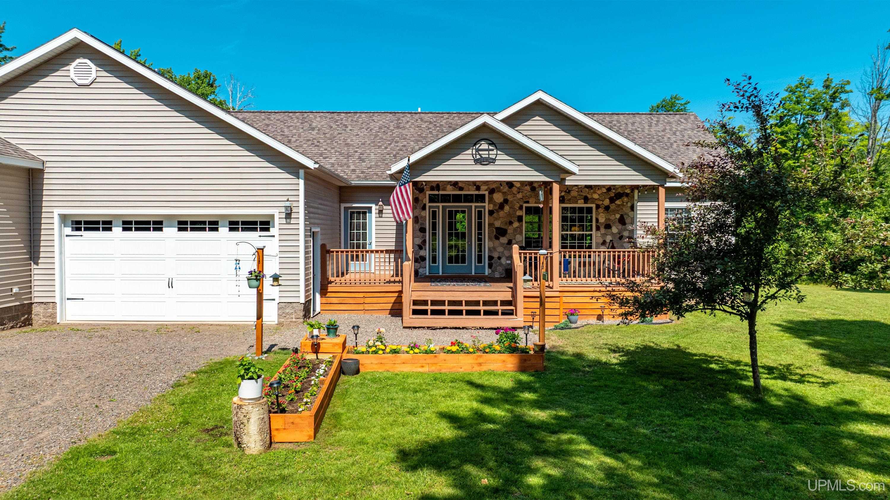 MLS 50214124 Large photo number 3 
