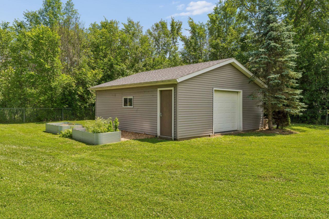 726 Brown City Road photo 13