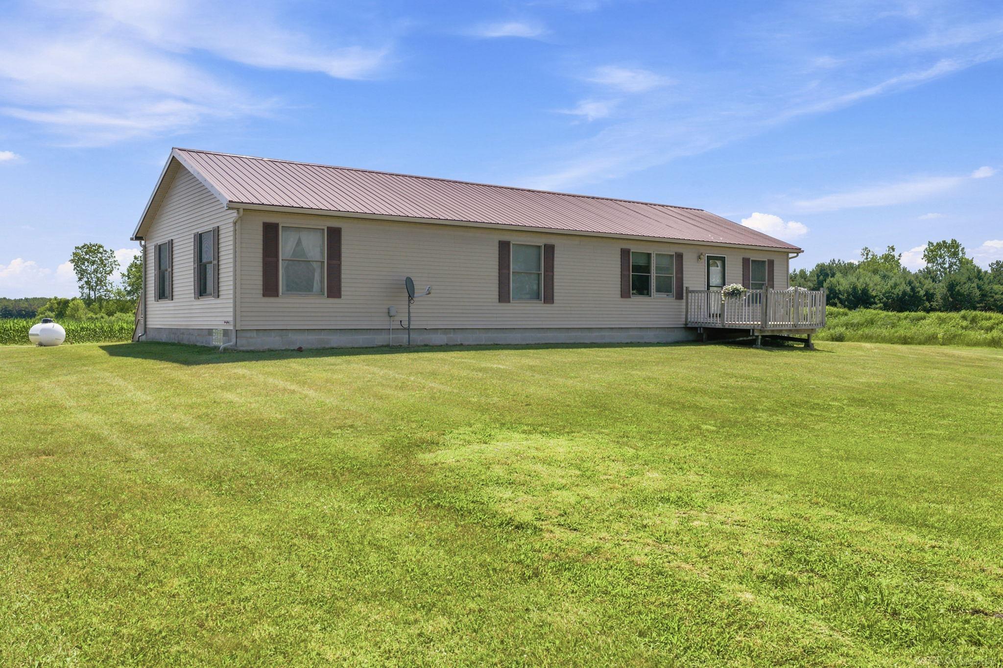 3rd image of 3271 Wagner Rd, Croswell, MI 48422 | MLS# 58050214144
