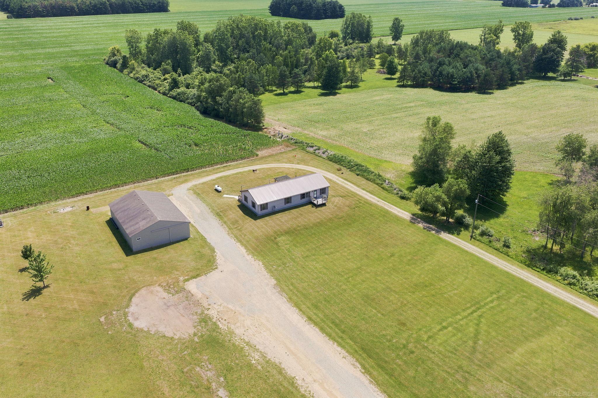 58th image of 3271 Wagner Rd, Croswell, MI 48422 | MLS# 58050214144