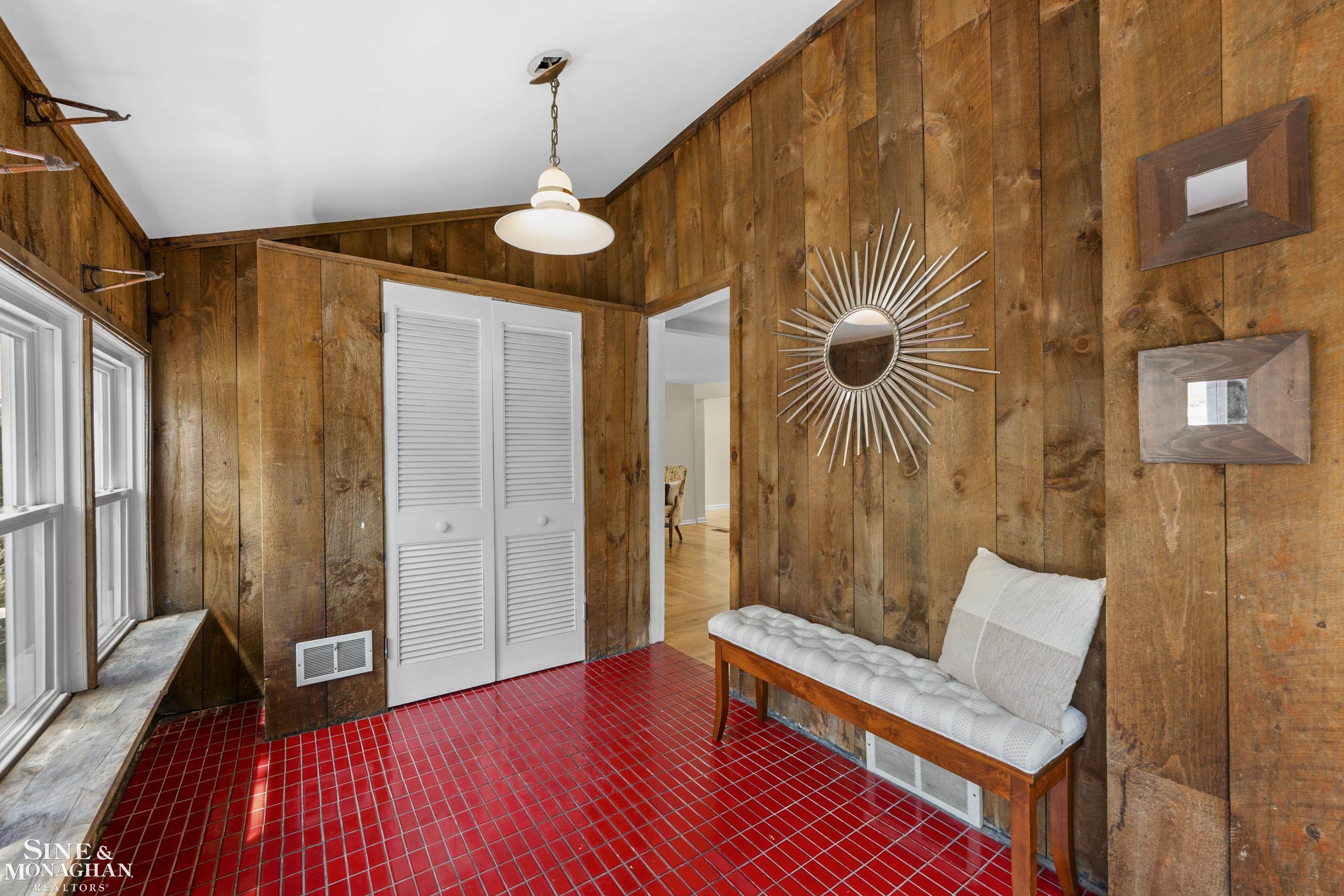 4th image of 190 Lakeview Ave, Grosse Pointe Farms, MI 48236 | MLS# 58050214249