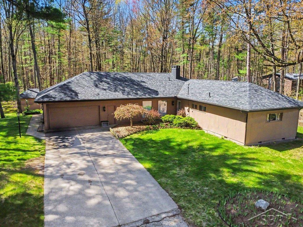 1st image of 547 W Peterson Dr, Sanford, MI 48657 | MLS# 61050214256