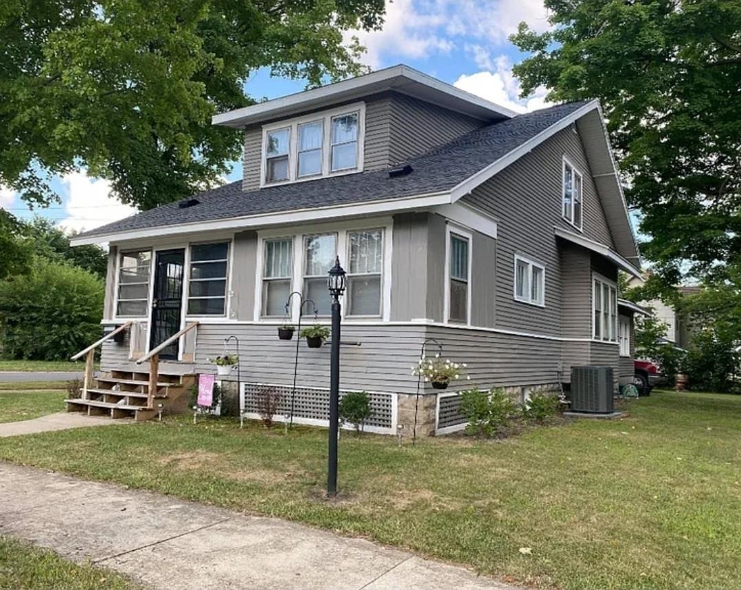 1st image of 902 7th St, Three Rivers, MI 49093 | MLS# 50214259