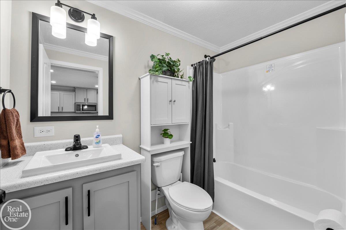 184 Riviera Drive photo 11