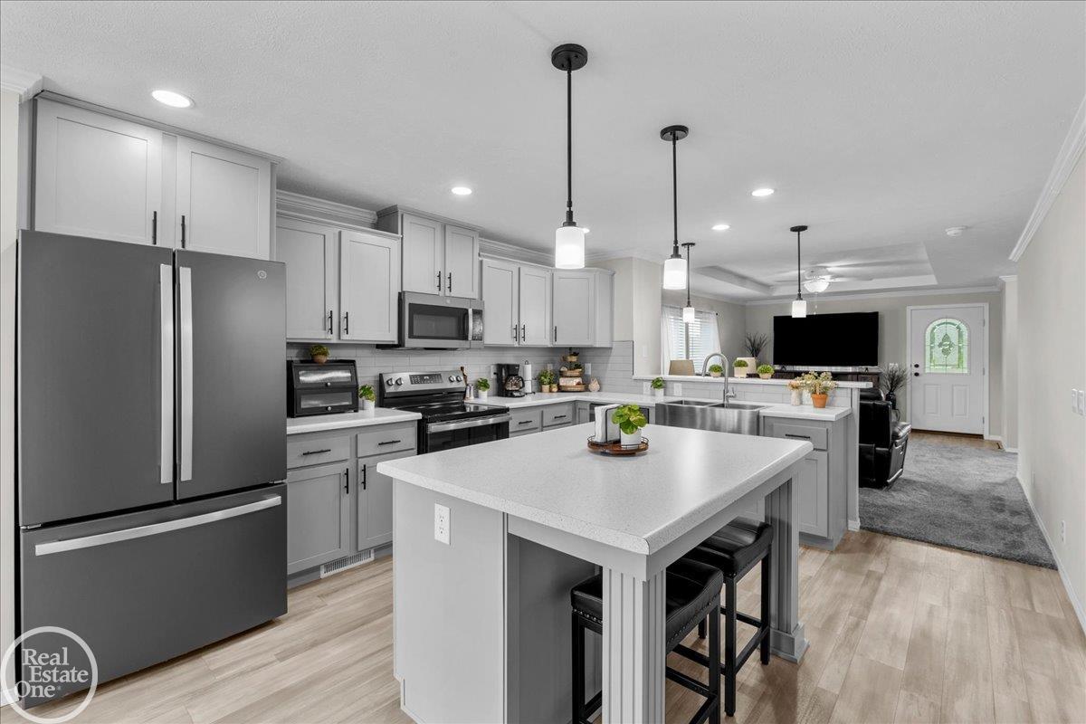 184 Riviera Drive photo 12