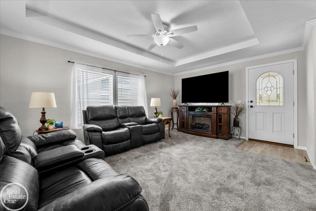 184 Riviera Drive photo 4