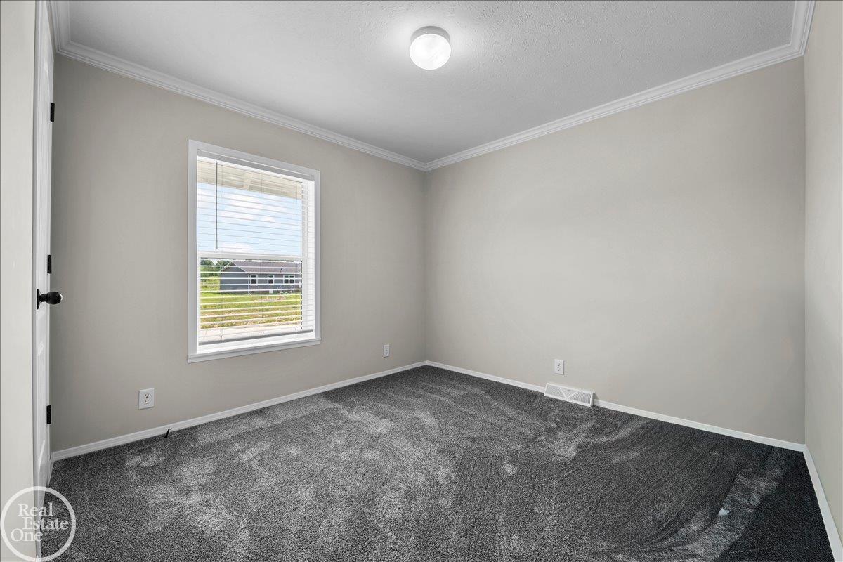 184 Riviera Drive photo 5