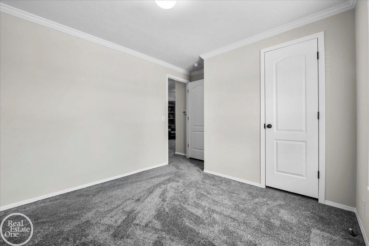 184 Riviera Drive photo 6