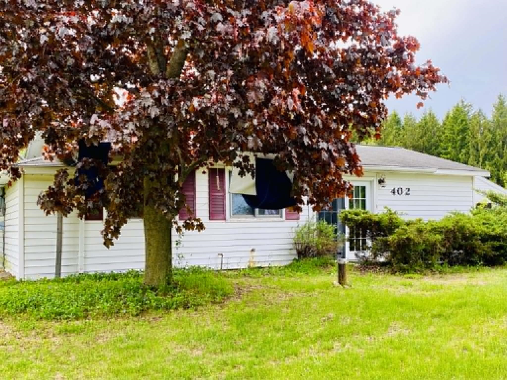 1st image of 402 S Scott Dr, Farwell, MI 48622 | MLS# 50214405