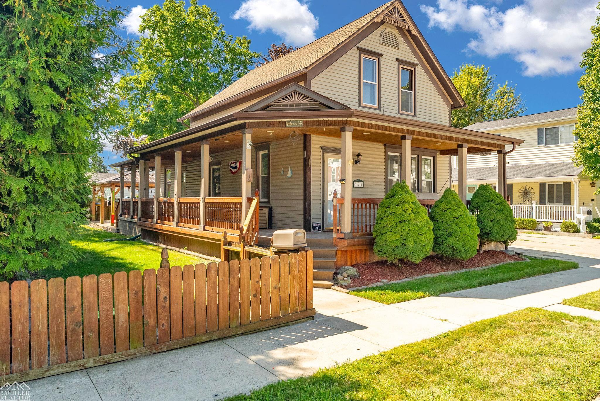 Homes for sale in Marine City, MI | 321 Delina St, Marine City, MI 48039 | MLS# 50214467
