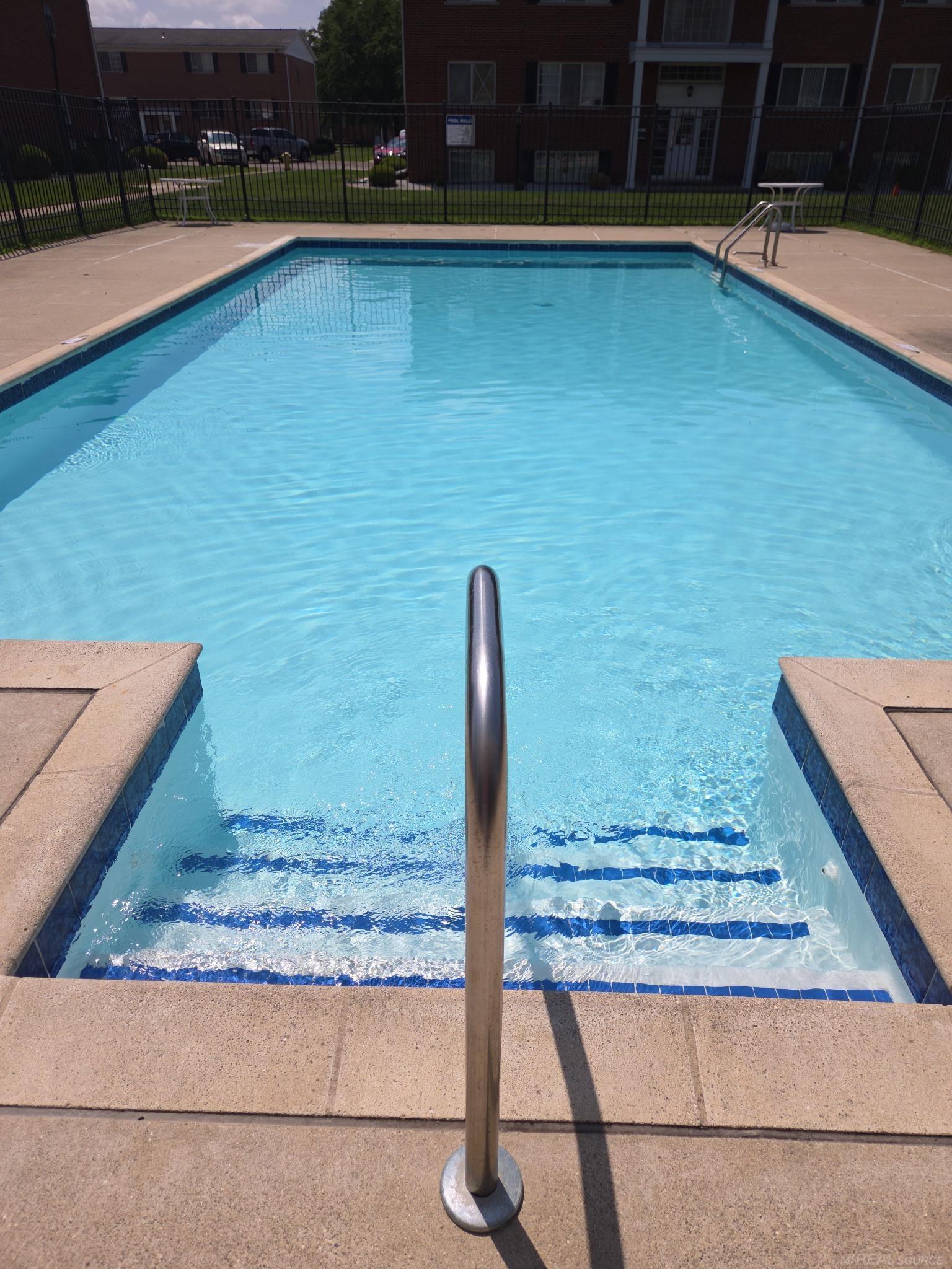 17th image of 8211 Denwood #4 Dr, Sterling Heights, MI 48312 | MLS# 50214502