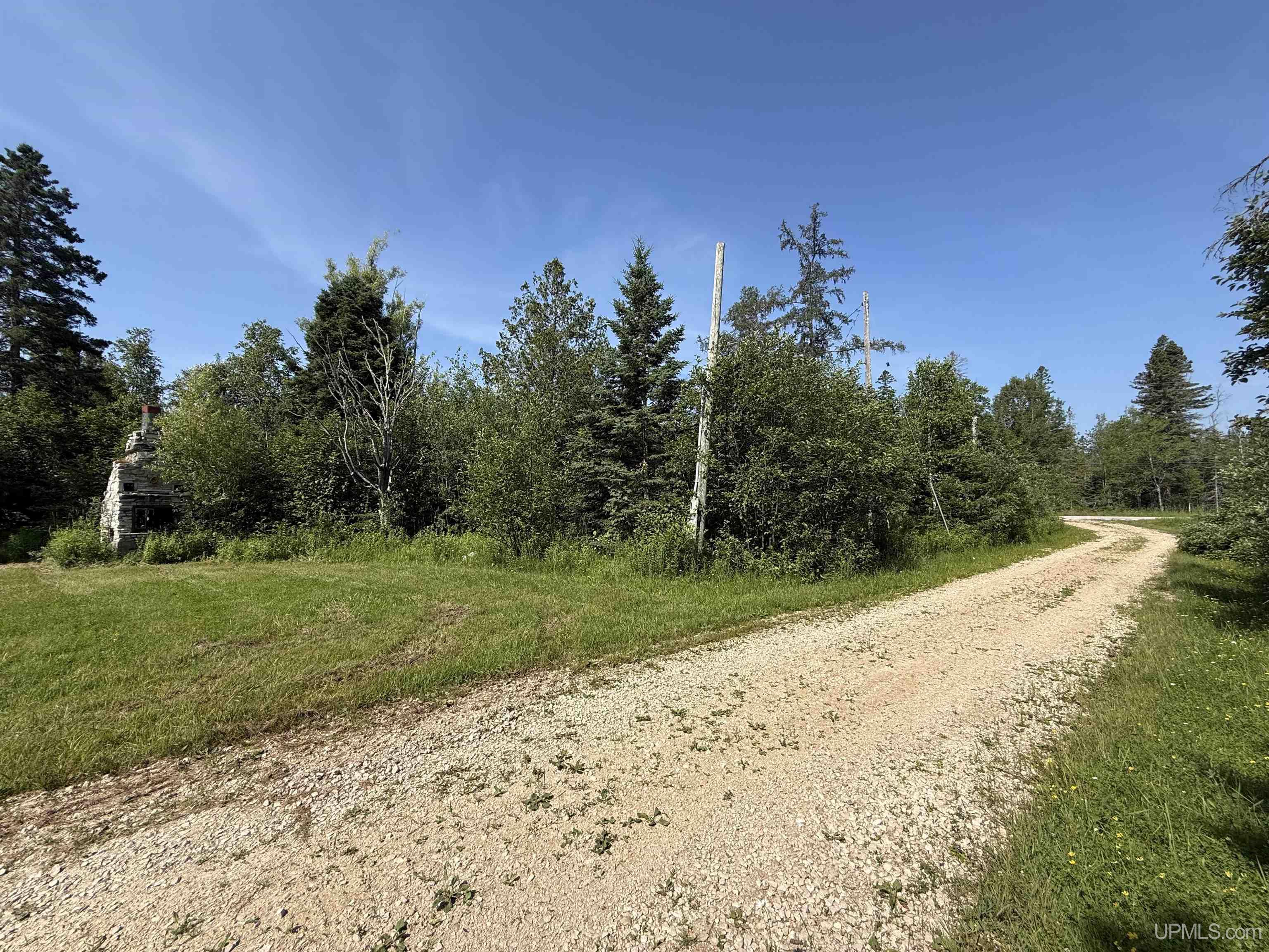 Homes for sale in Gulliver, MI | 2184 N N Gulliver Lake Rd, Gulliver, MI 49840 | MLS# 50214552