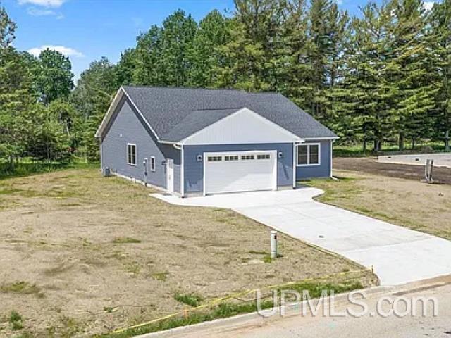 Homes for sale in Escanaba, MI | 820 Willow Creek Rd, Escanaba, MI 49829 | MLS# 50214566