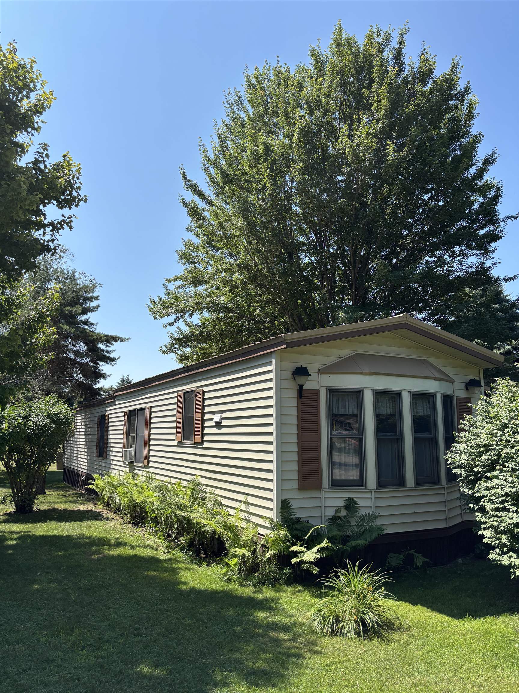 2nd image of 4088 Western Dr, Croswell, MI 48422 | MLS# 50214570