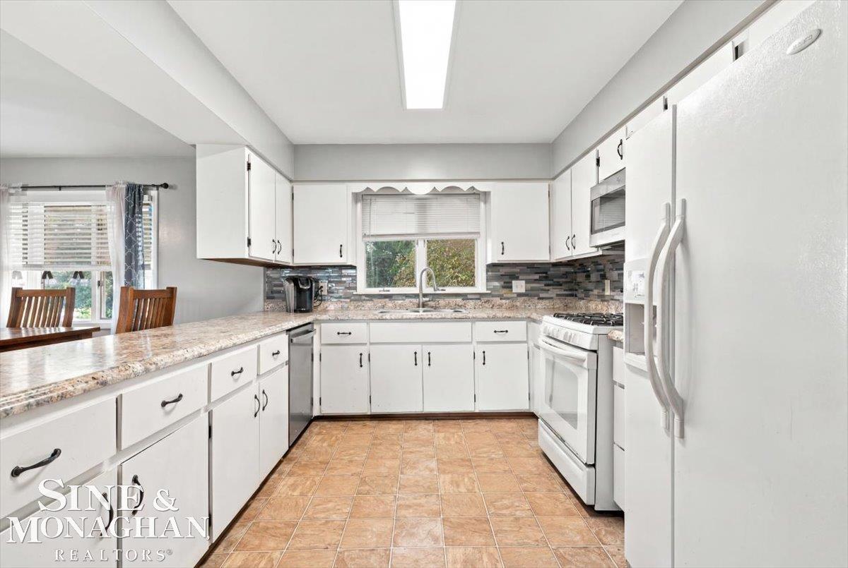 7887 SLATTERY Road photo 9