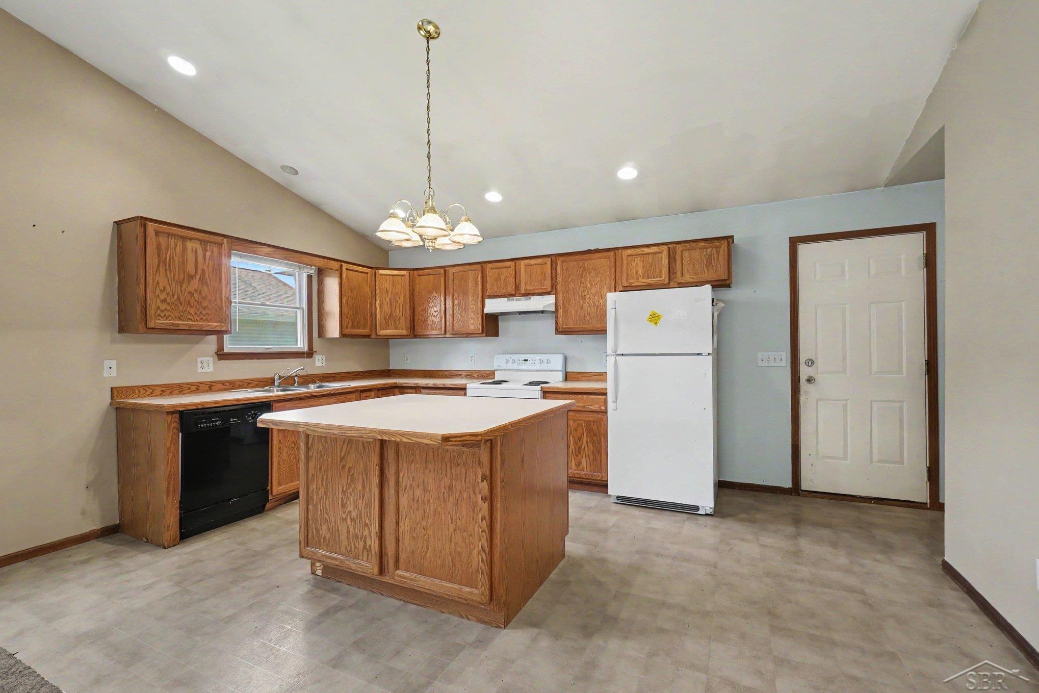 image of 3072 Silverwood Dr, Saginaw, MI 48603 | MLS# 50214642