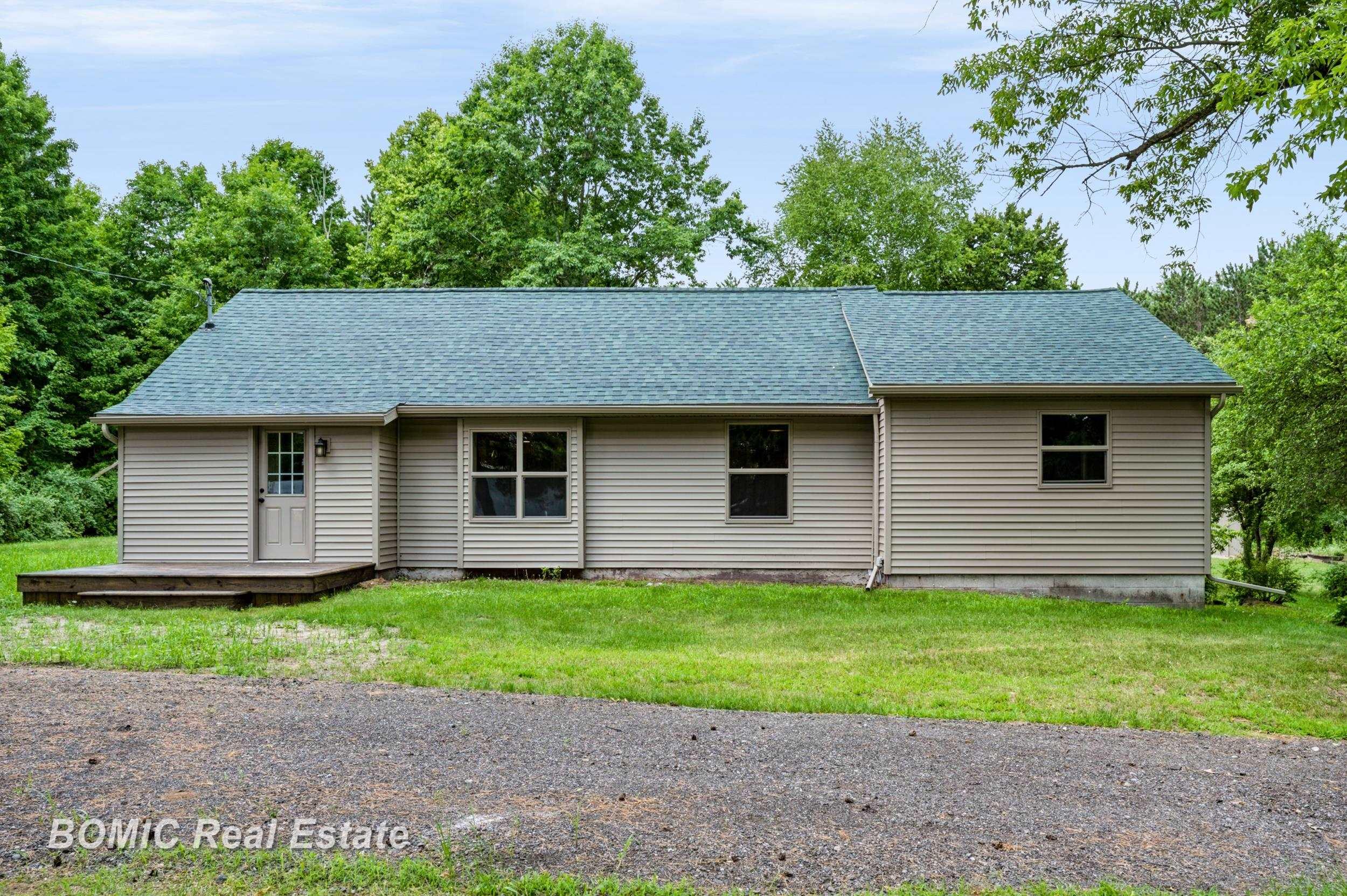 Photo 1 of Single family home for sale at 2435 E Dayton Rd, Caro, MI 48723 | MLS# 61050214648 | Listing updated on 2026-09-18