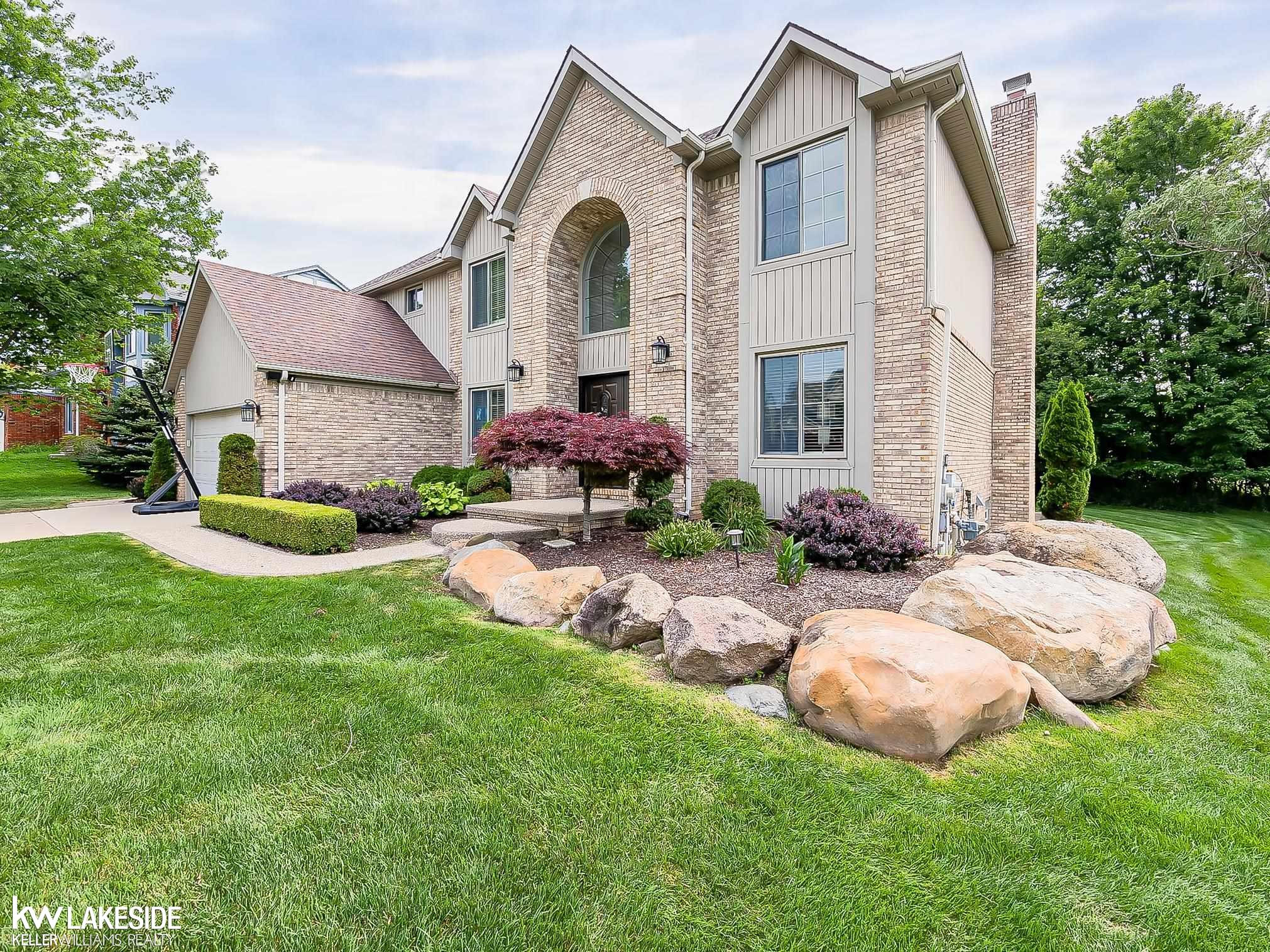 3rd image of 2058 Reagan Dr, Rochester Hills, MI 48309 | MLS# 58050214687