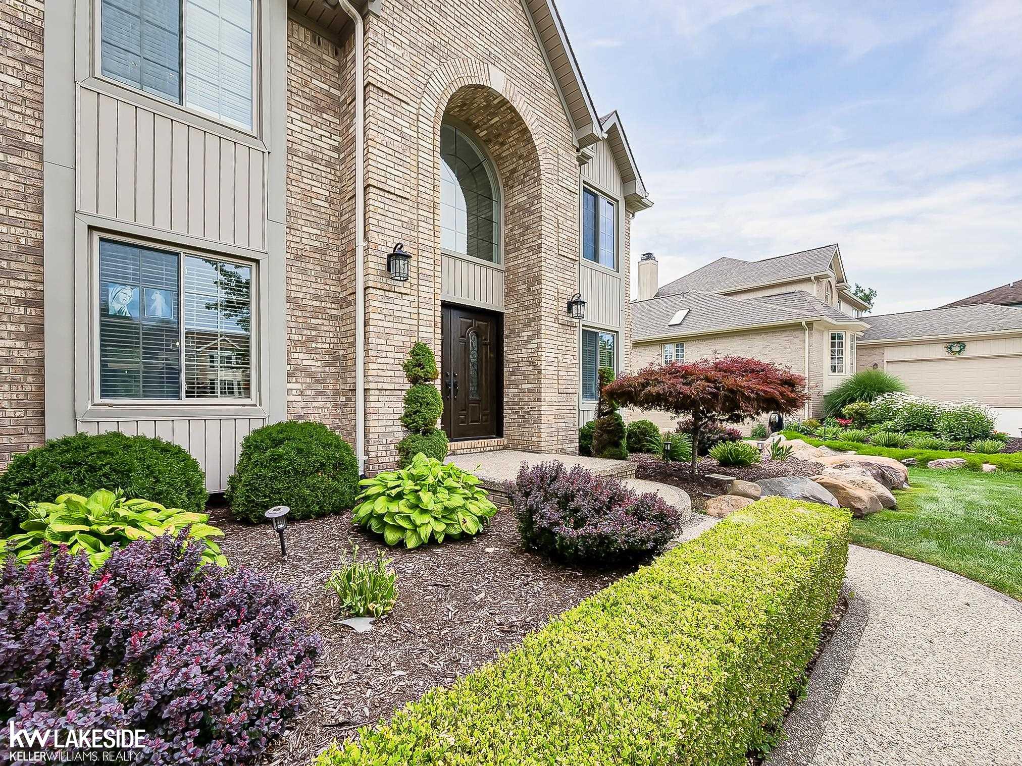4th image of 2058 Reagan Dr, Rochester Hills, MI 48309 | MLS# 58050214687