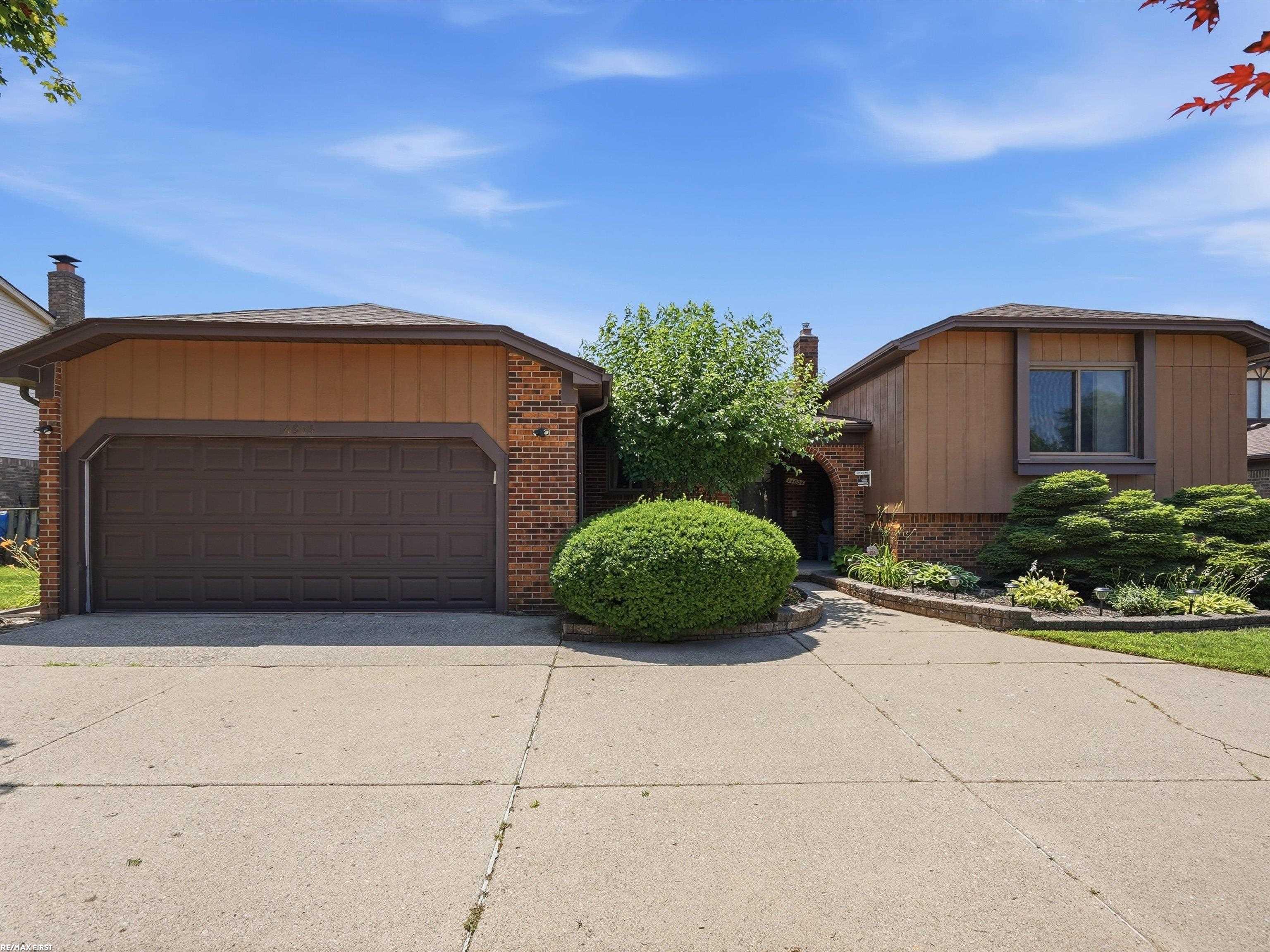 2nd image of 14604 Lakeshore Dr, Sterling Heights, MI 48313 | MLS# 50214758