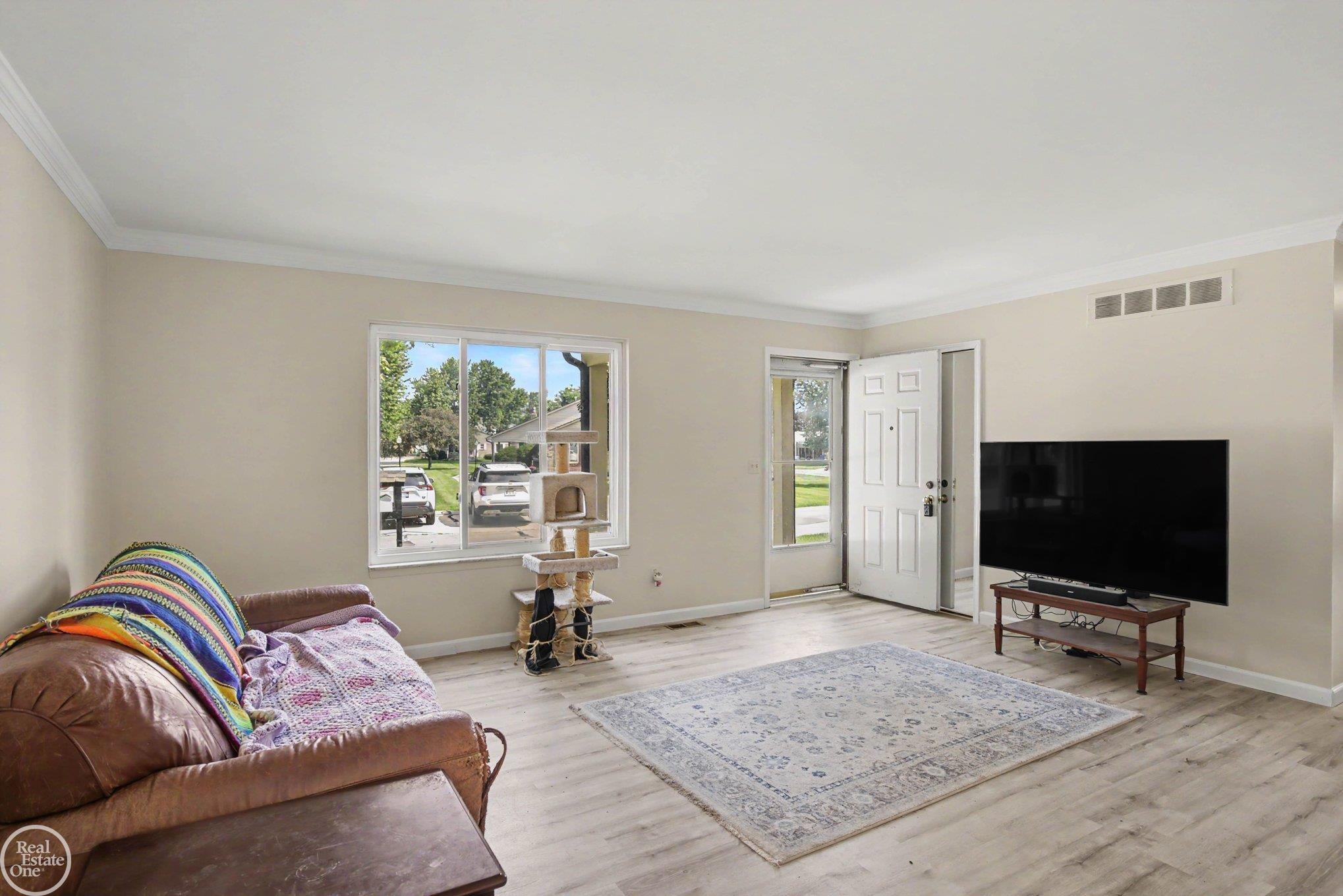 Photo 5 of Condo for sale at 31796 Breezeway Dr, Chesterfield, MI 48047 | MLS# 58050214769 | Listing updated on 2026-09-02