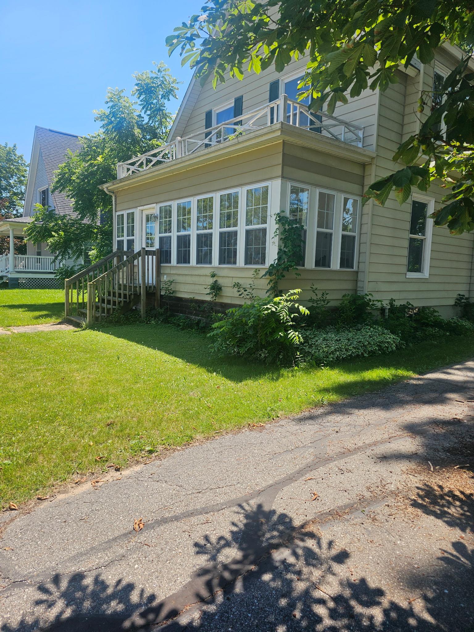 3rd image of 420 E Cedar St, Standish, MI 48658 | MLS# 50214807