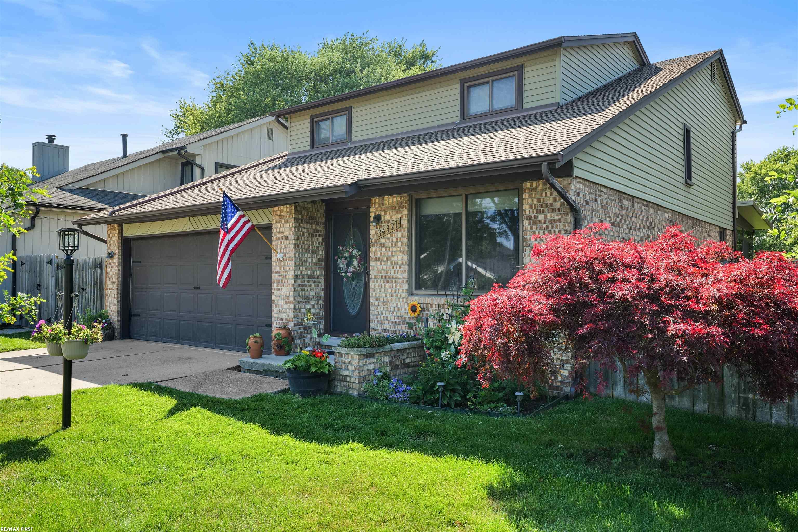 32nd image of 34321 Jefferson Ave, Harrison Township, MI 48045 | MLS# 50214917