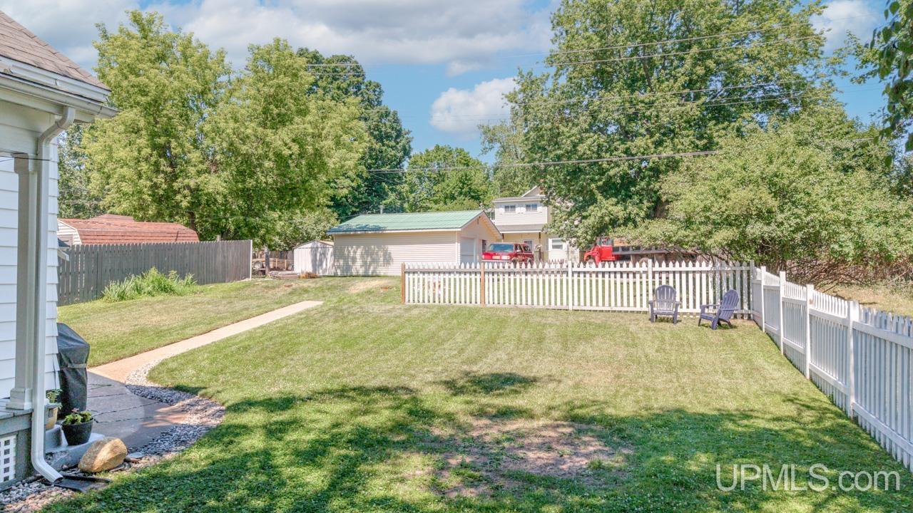 Homes for sale in Iron Mountain, MI | 610 W Hughitt St, Iron Mountain, MI 49801 | MLS# 50214941