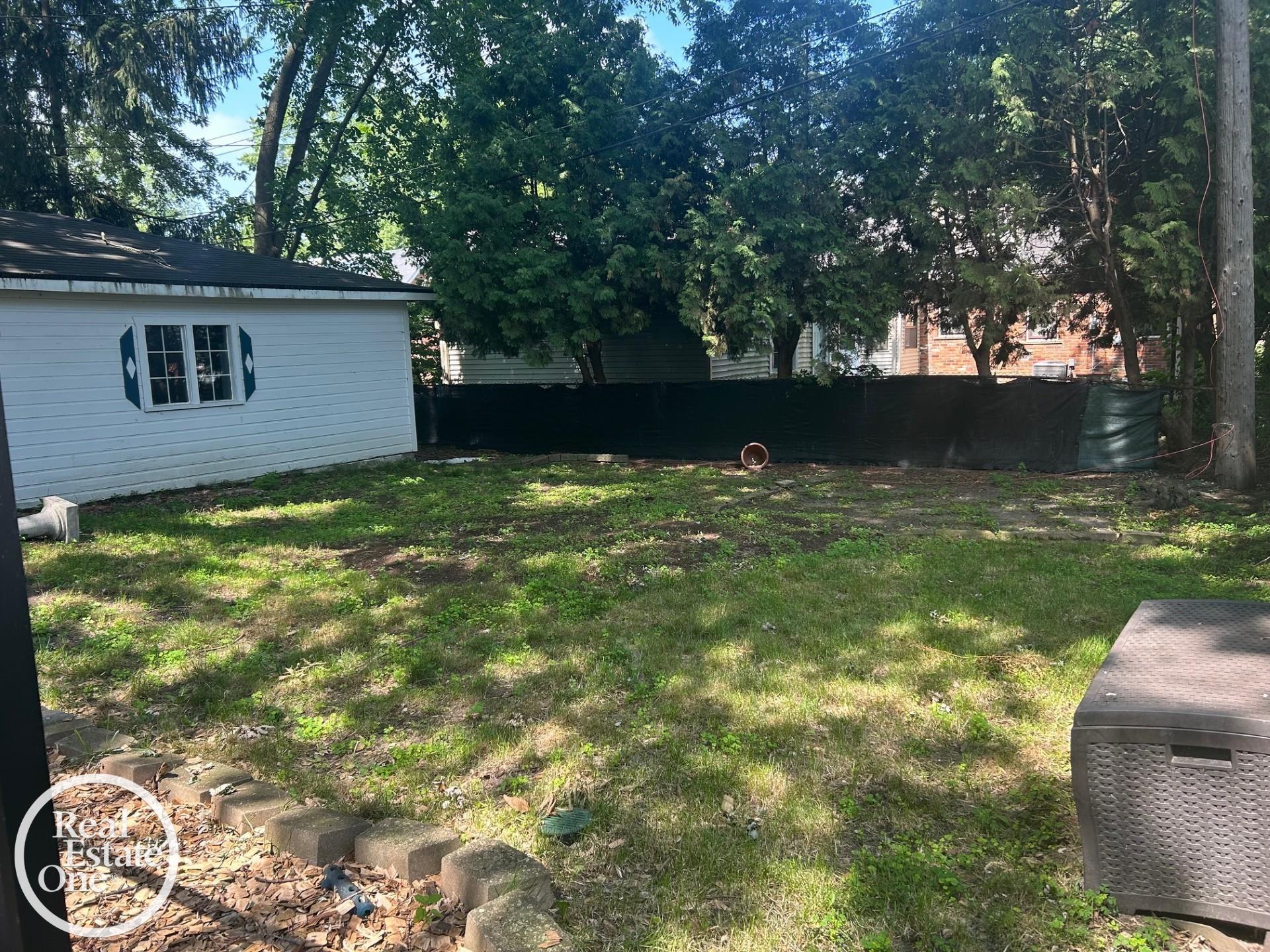 31st image of 463 Bournemouth Cir, Grosse Pointe Farms, MI 48236 | MLS# 50215019
